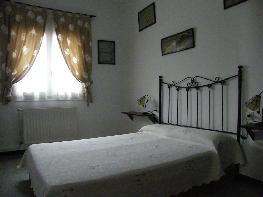 Can Selleretas Vilamacolum Habitación foto